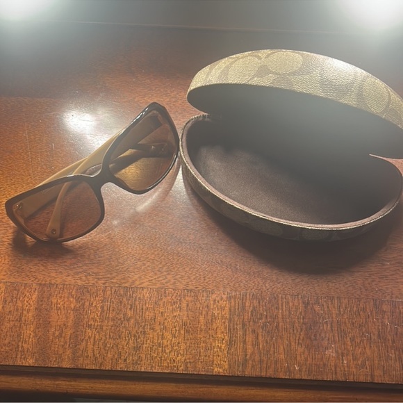 Coach Brown Sunglasses with Case - Picture 1 of 5